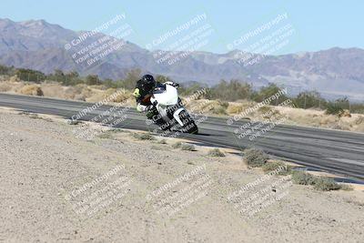 media/Dec-04-2025-Racers Edge (Thu) [[5ebc9f124d]]/3-B Group/3-Session 2 (Turn 7 Inside)/